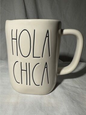 Rae Dunn Hola Chica mug